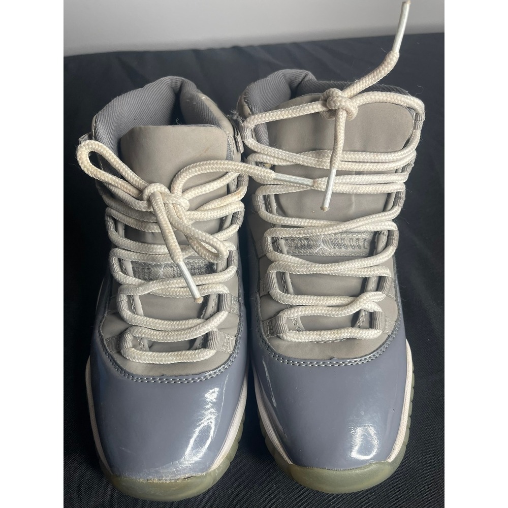 Air Jordan 11 Retro Cool Grey GS Sneakers CT8012-005 Size 7Y Mens 7 Womens 8.5